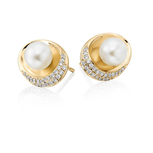 Freshwater Pearl Diamond Earrings 0.20ct Diamond 9K Yellow Gold