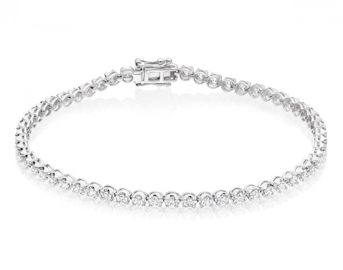 diamond treats tennis bracelet